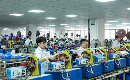 環形變壓器生產車間一角